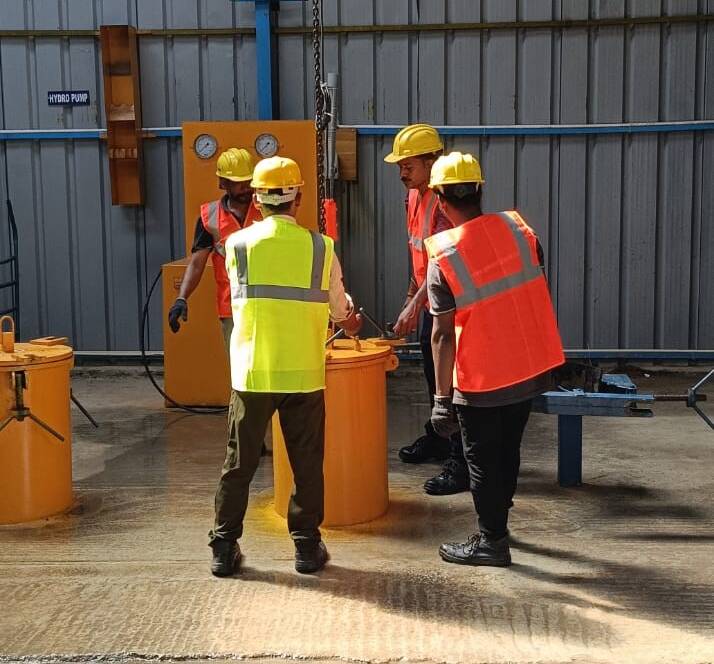 CNG Cylinder Hydro testing - Type 1
